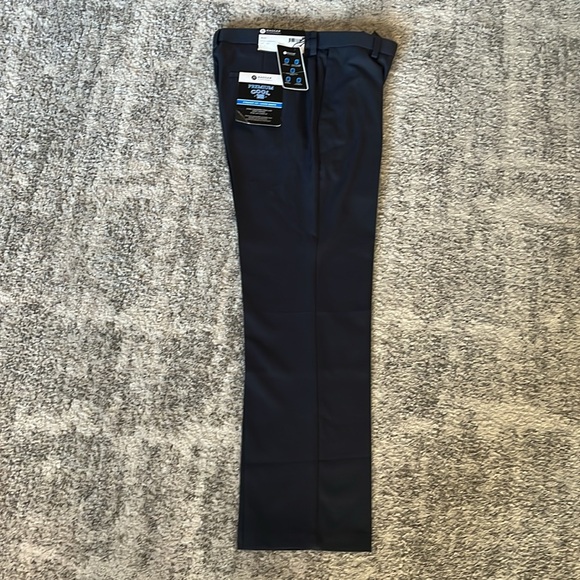 Brand New Men’s Golf Pants Haggar Navy Blue. - Picture 7 of 7
